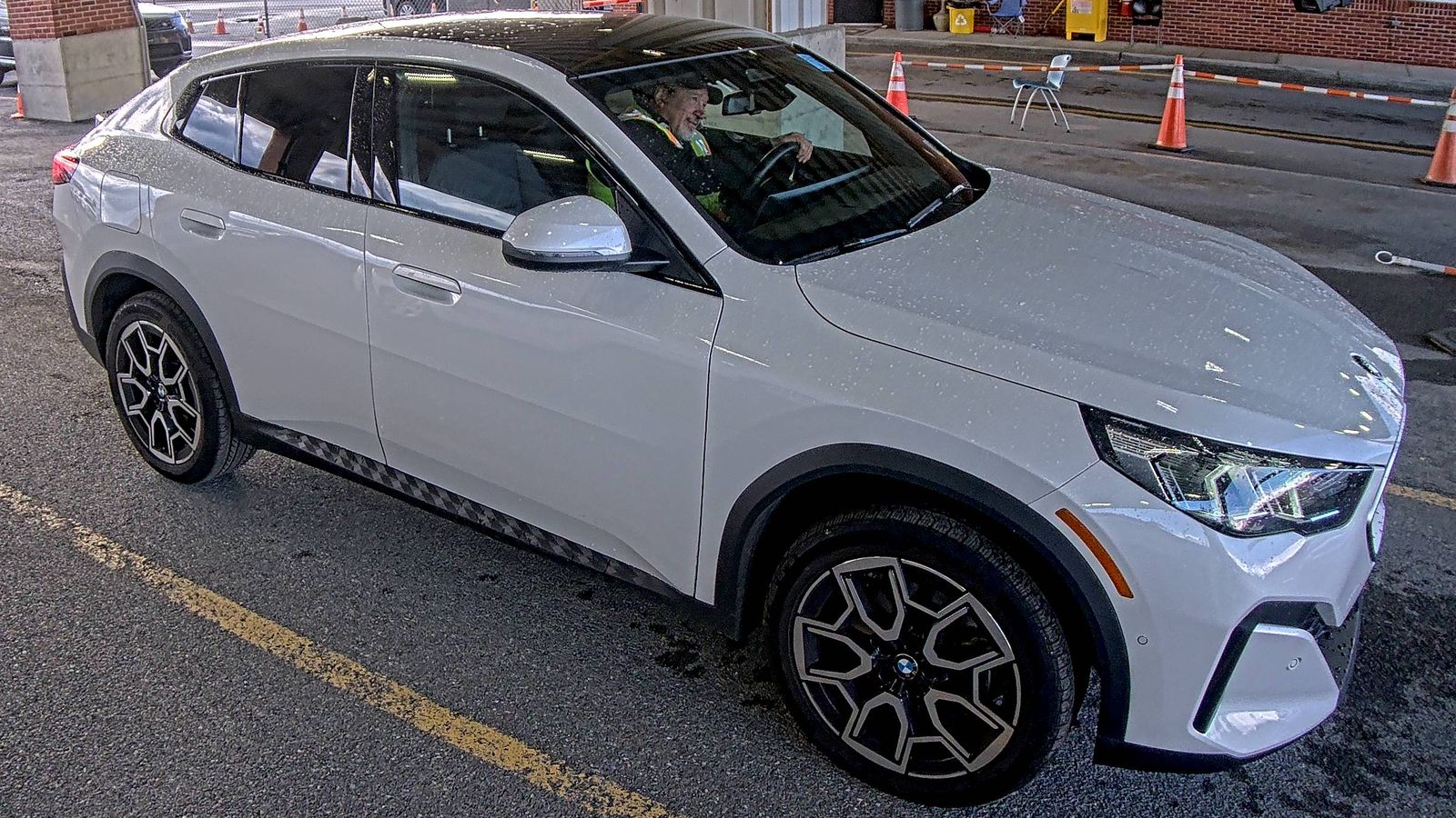 2025 BMW X2 xDrive28i AWD