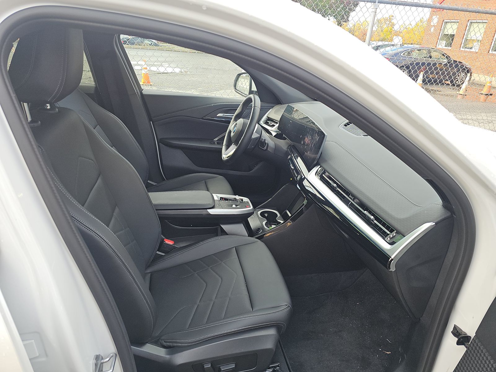 2025 BMW X2 xDrive28i AWD