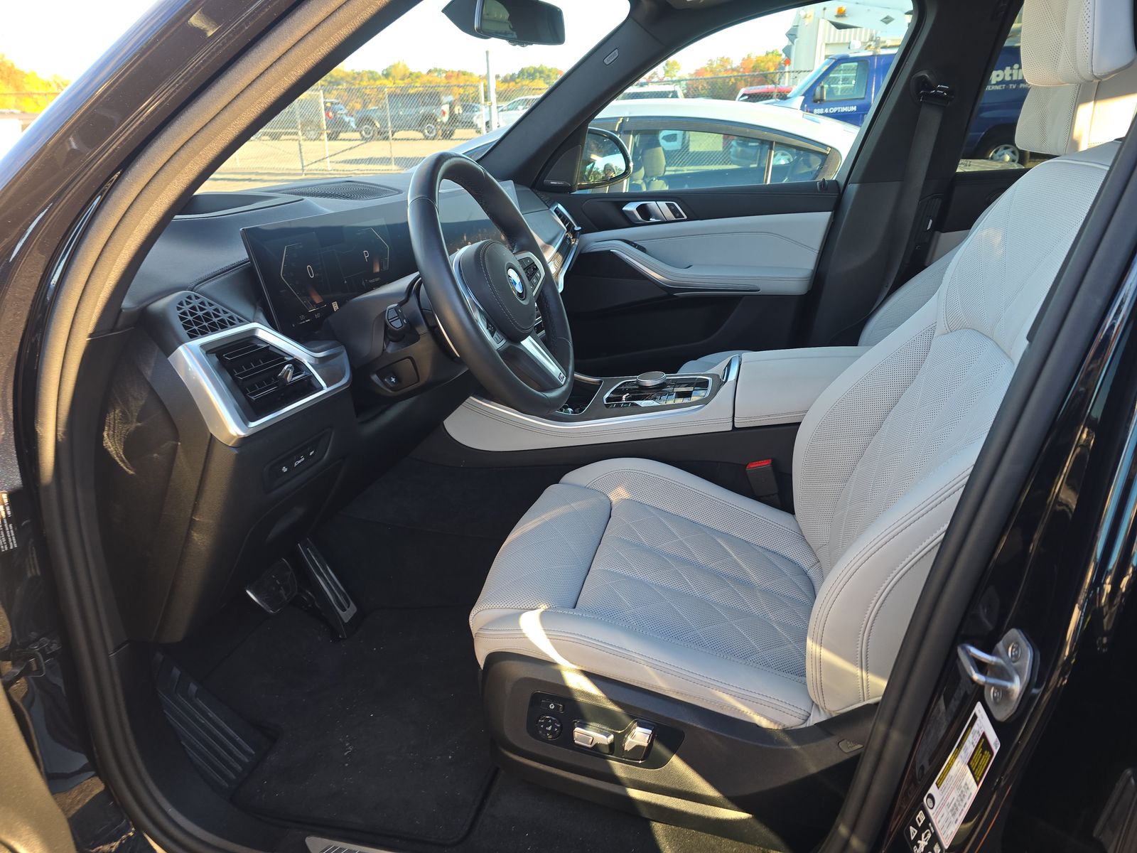 2025 BMW X5 xDrive40i AWD