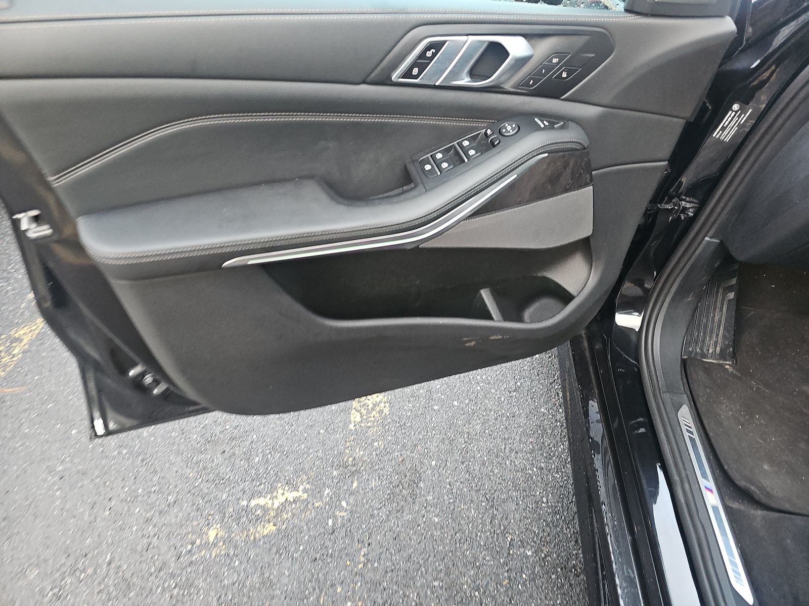 2025 BMW X5 xDrive40i AWD