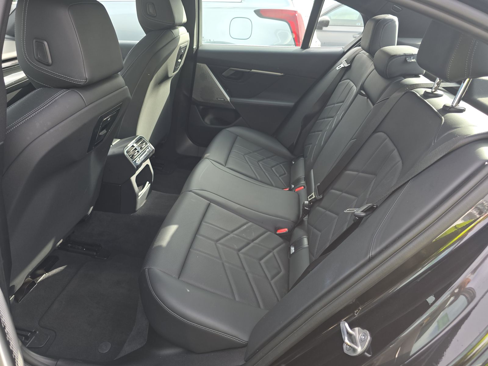 2024 BMW 5 Series 530i RWD