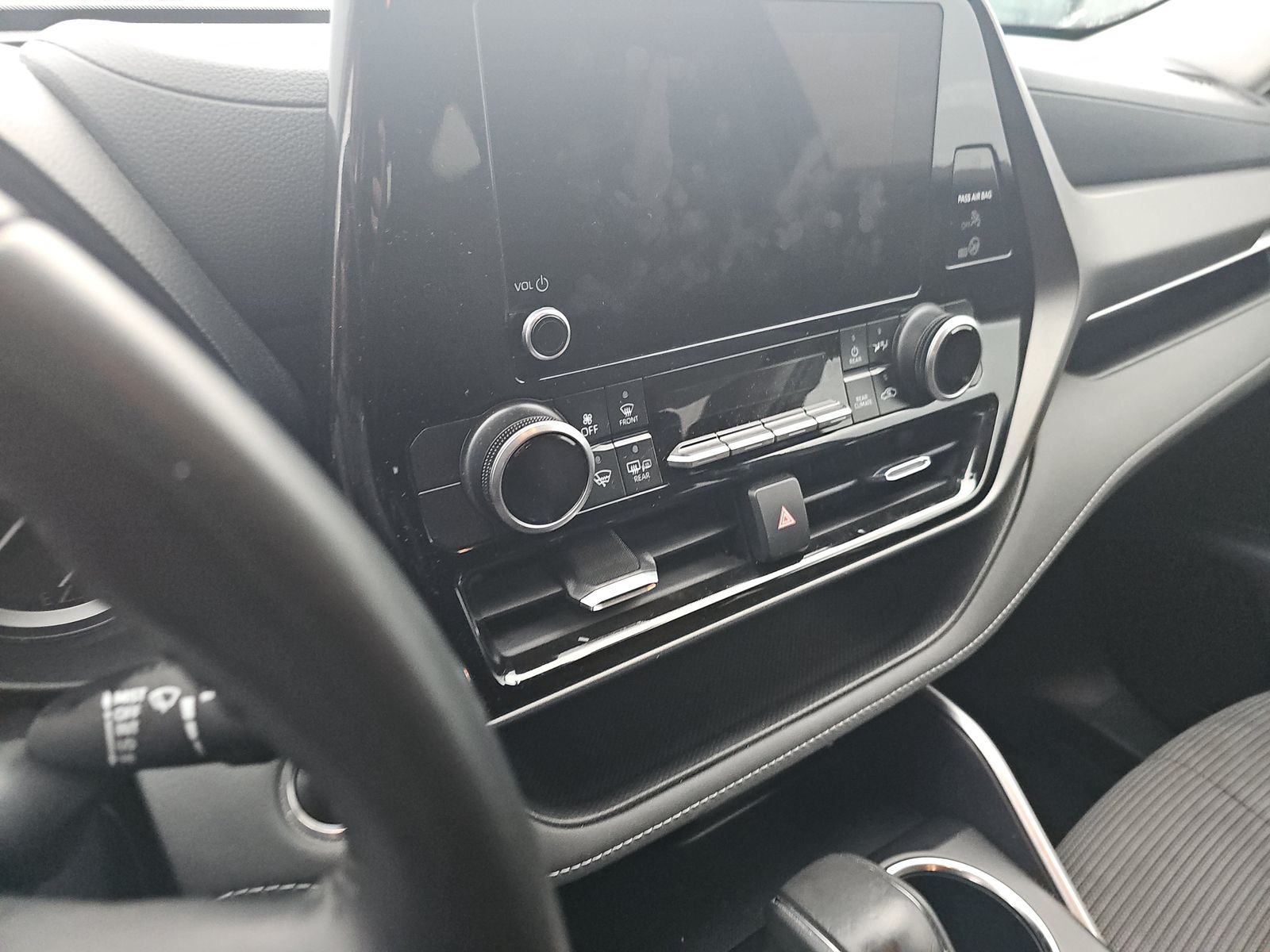 2024 Toyota Highlander LE FWD