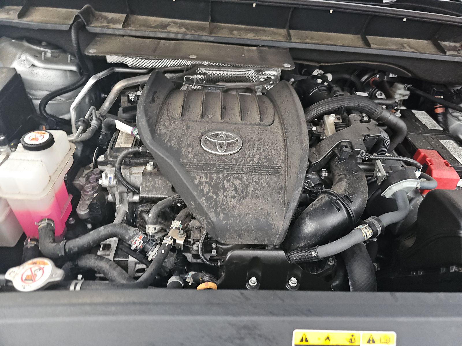 2024 Toyota Highlander LE FWD