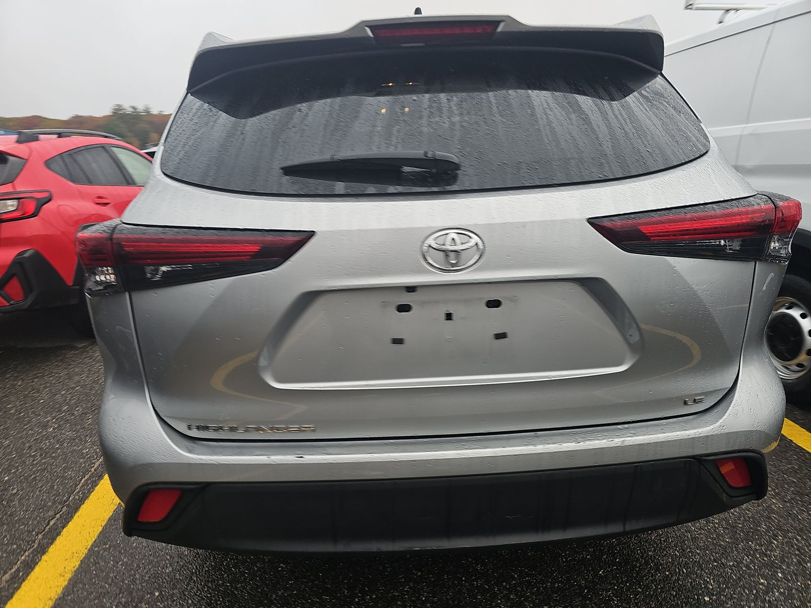 2024 Toyota Highlander LE FWD