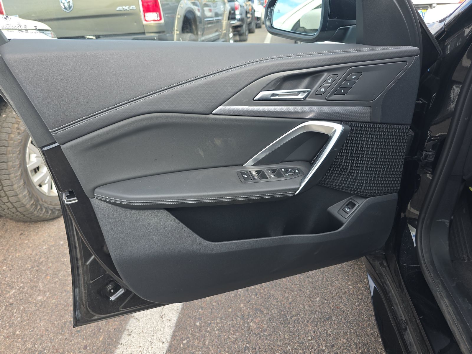 2025 BMW X2 xDrive28i AWD