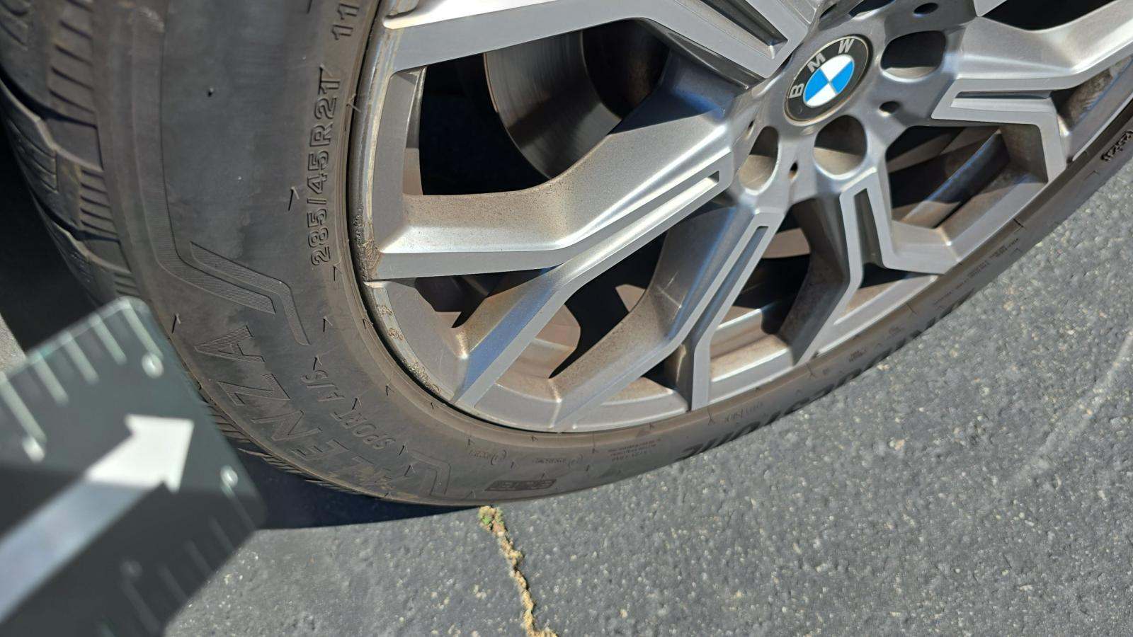 2023 BMW X7 xDrive40i AWD