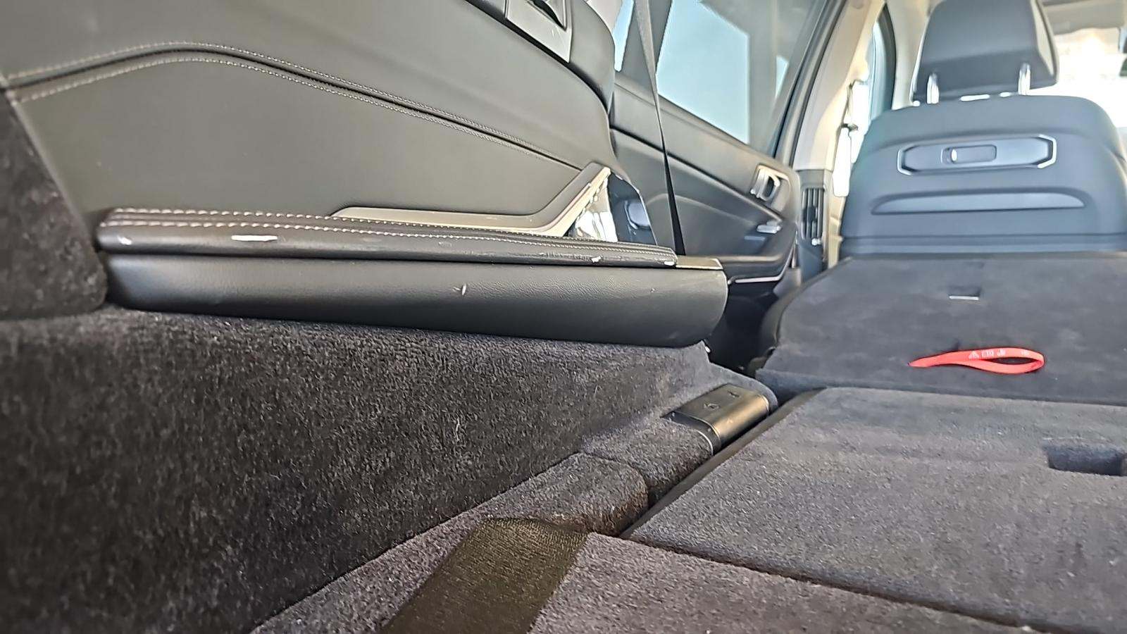 2025 BMW X7 xDrive40i AWD