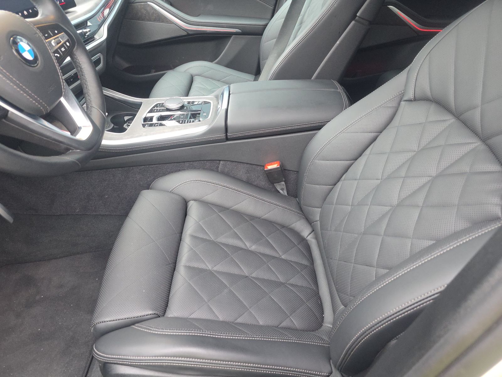 2025 BMW X5 xDrive40i AWD