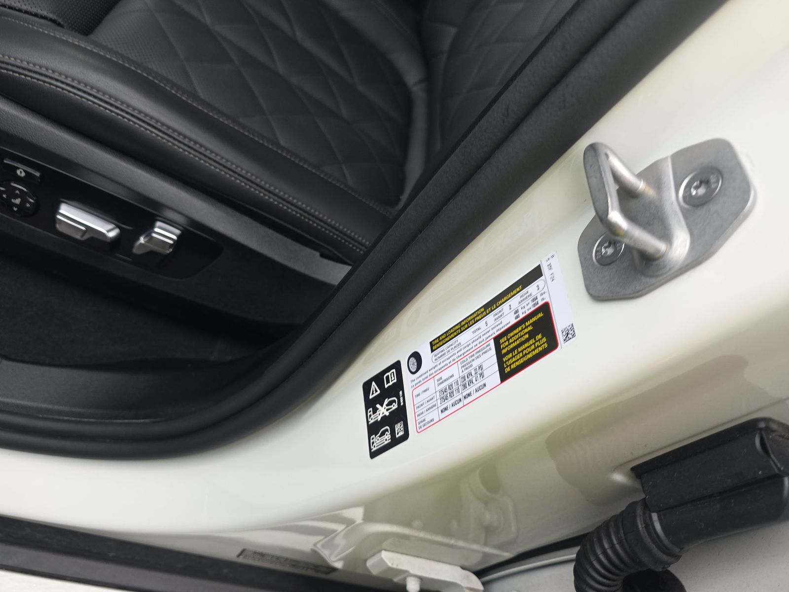 2025 BMW X5 xDrive40i AWD