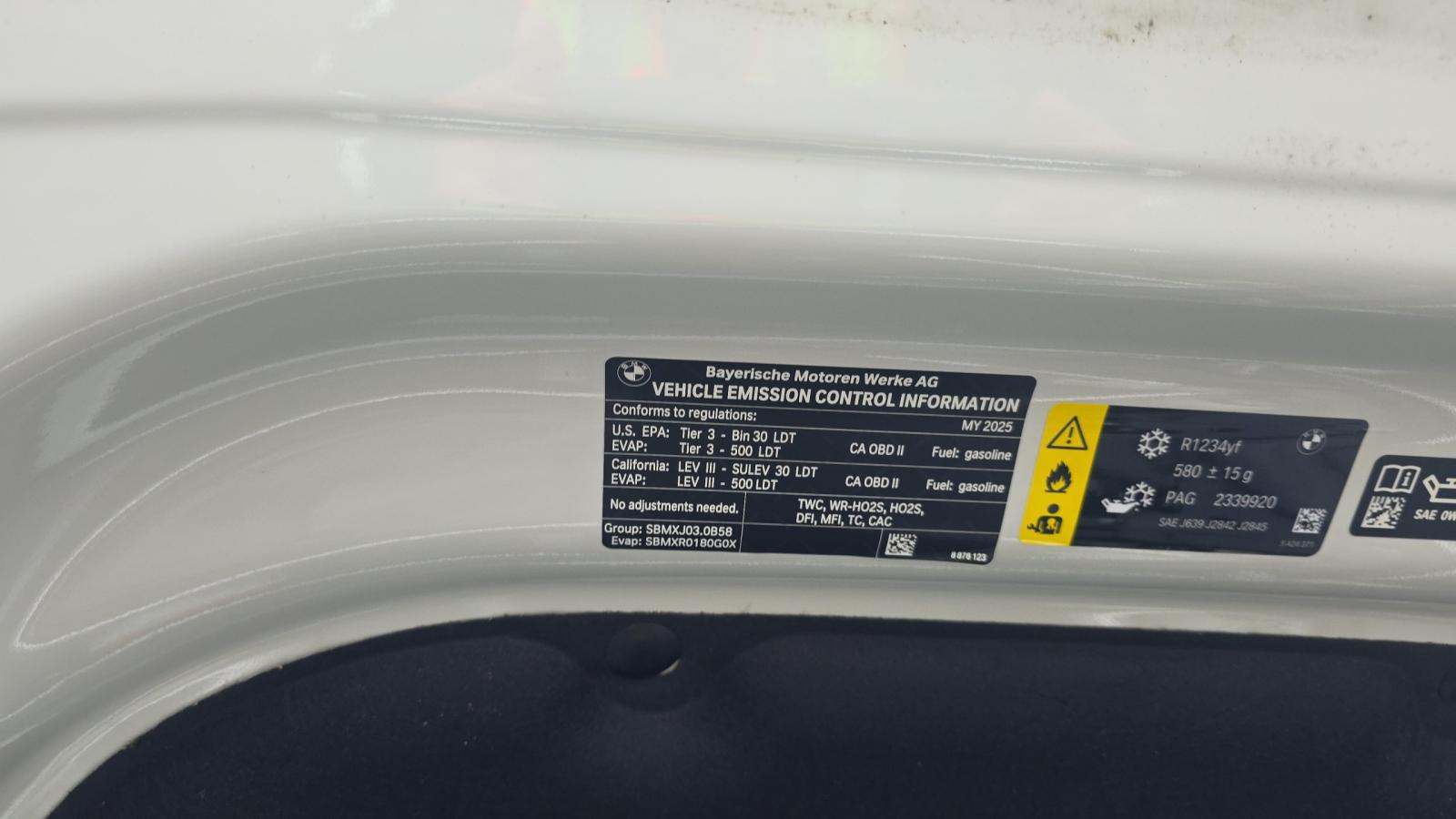 2025 BMW X5 xDrive40i AWD