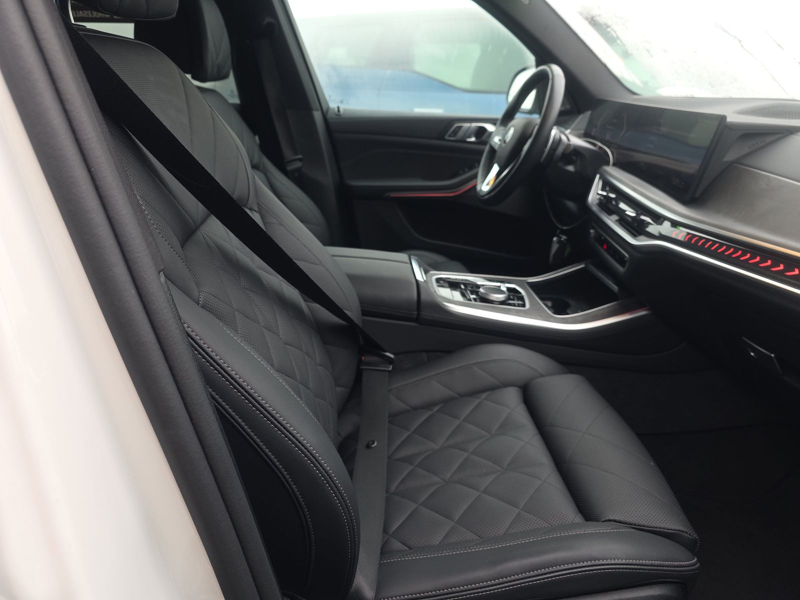 2025 BMW X5 xDrive40i AWD