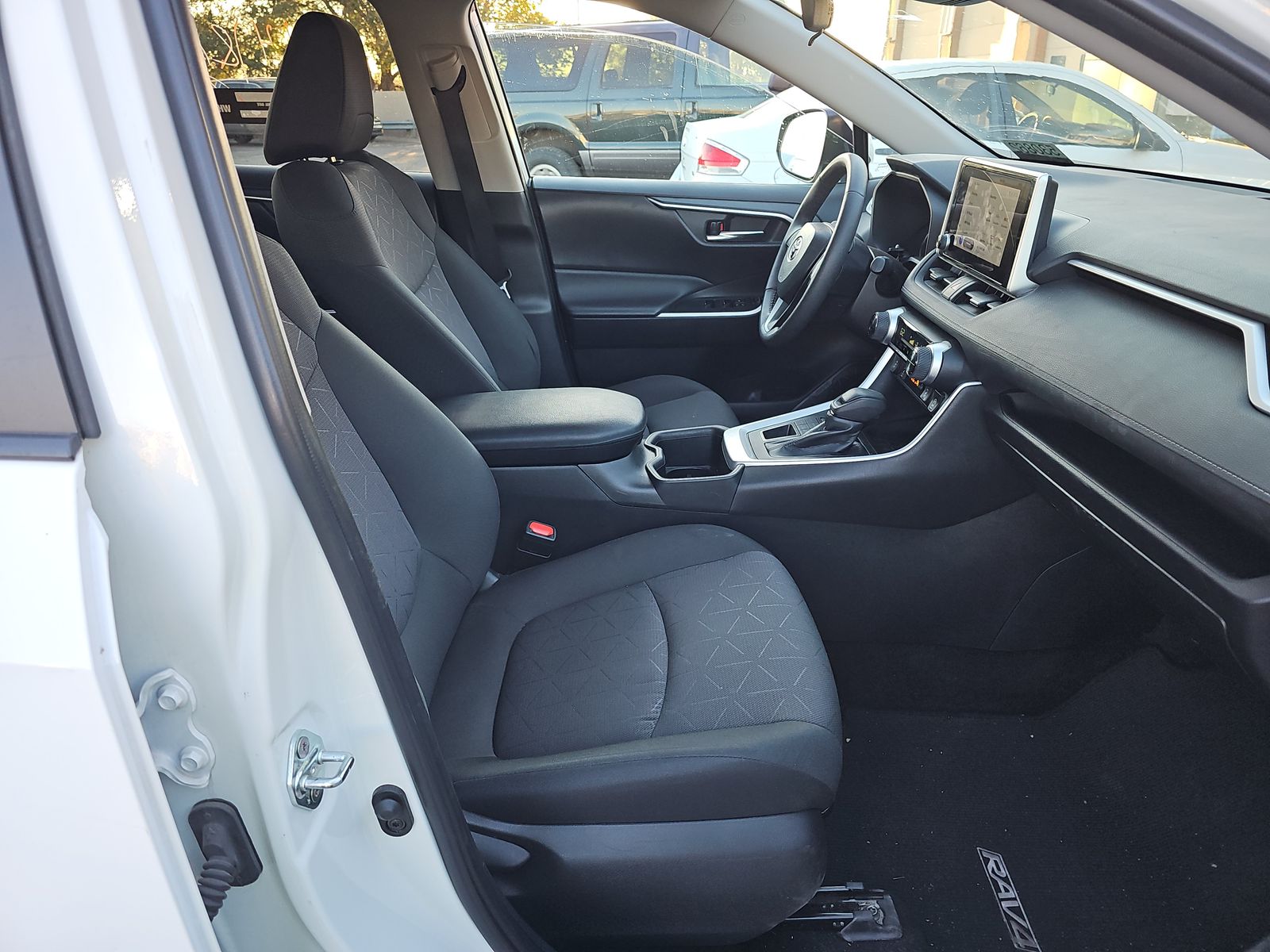 2024 Toyota RAV4 XLE AWD