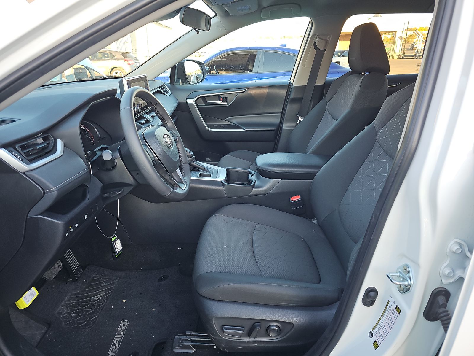 2024 Toyota RAV4 XLE AWD