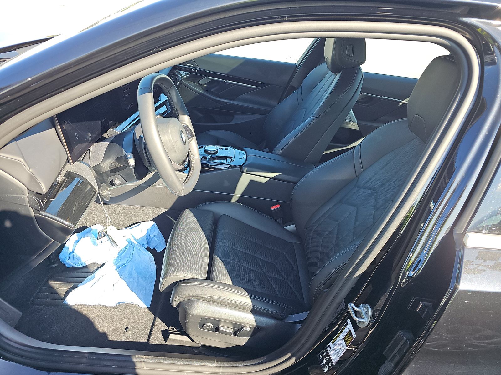 2025 BMW 5 Series 530i xDrive AWD