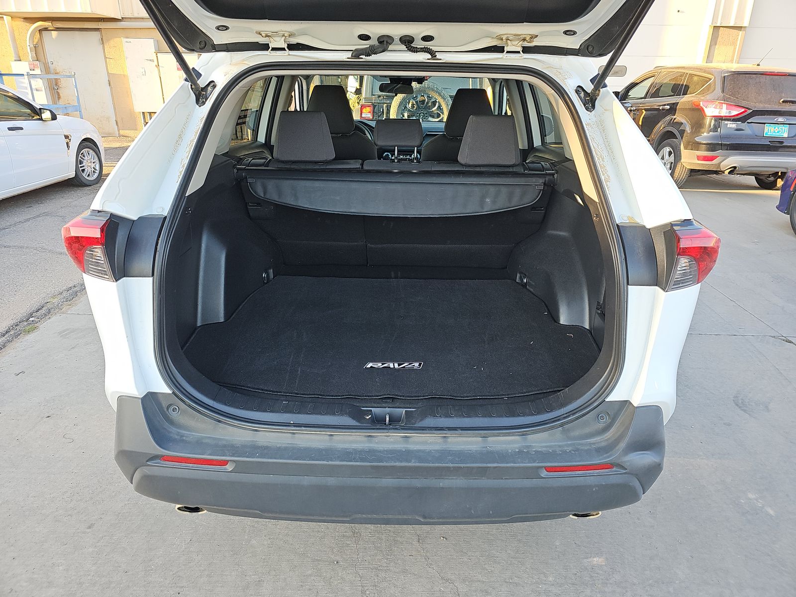 2024 Toyota RAV4 XLE AWD