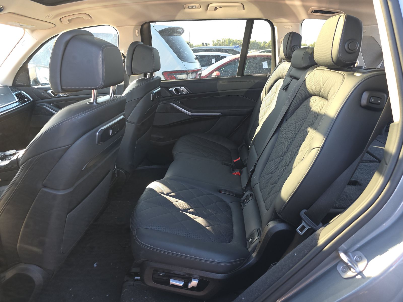 2025 BMW X7 xDrive40i AWD