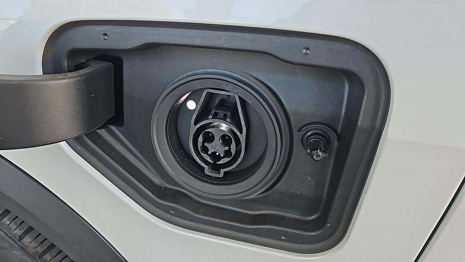 2025 BMW X5 xDrive50e AWD