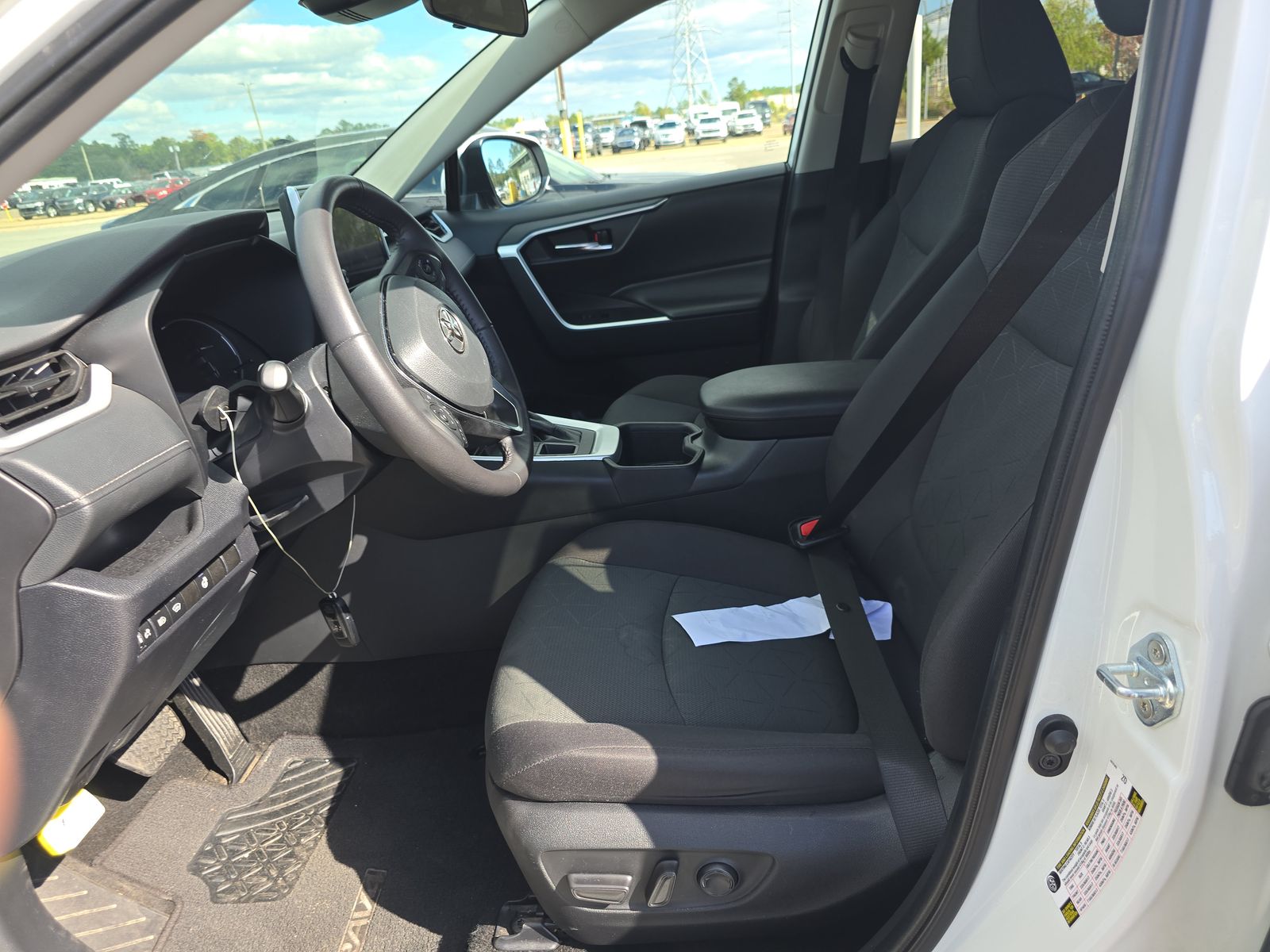 2024 Toyota RAV4 XLE AWD