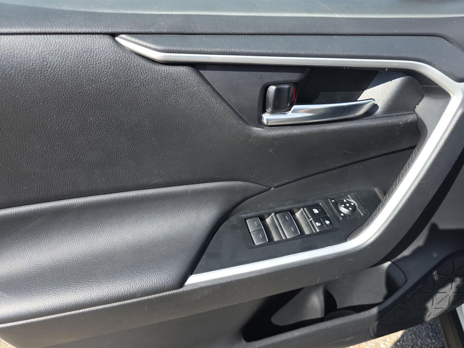 2024 Toyota RAV4 XLE AWD