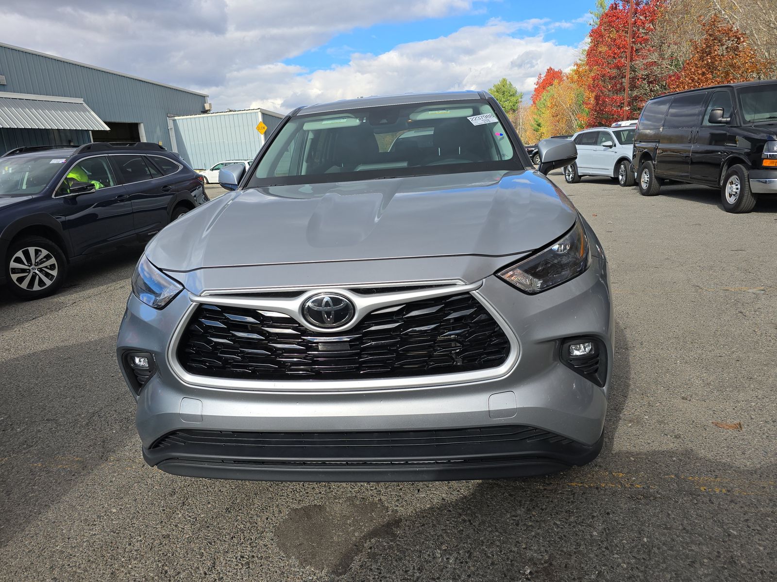 2023 Toyota Highlander LE FWD