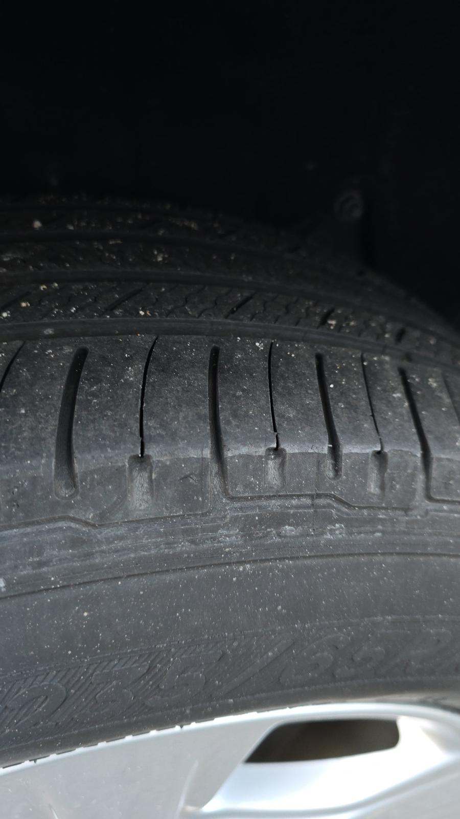 2023 Toyota Highlander LE FWD