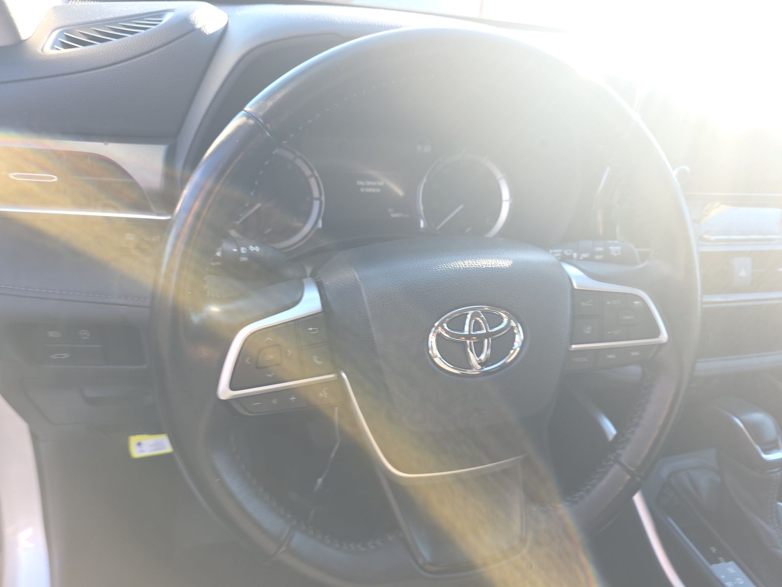 2023 Toyota Highlander LE FWD