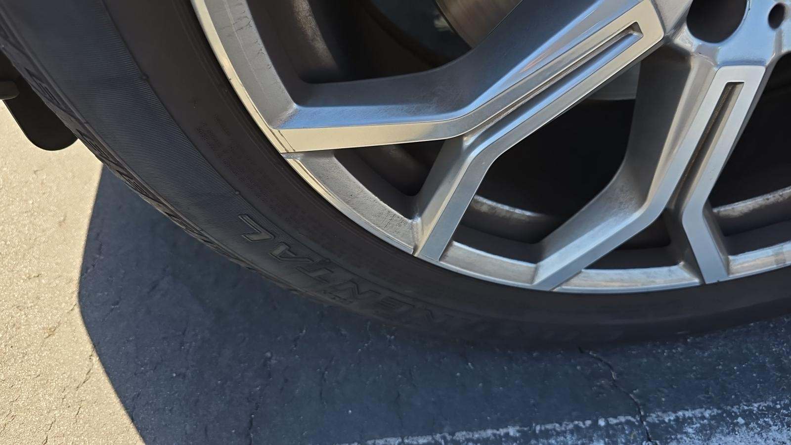 2023 BMW X7 xDrive40i AWD