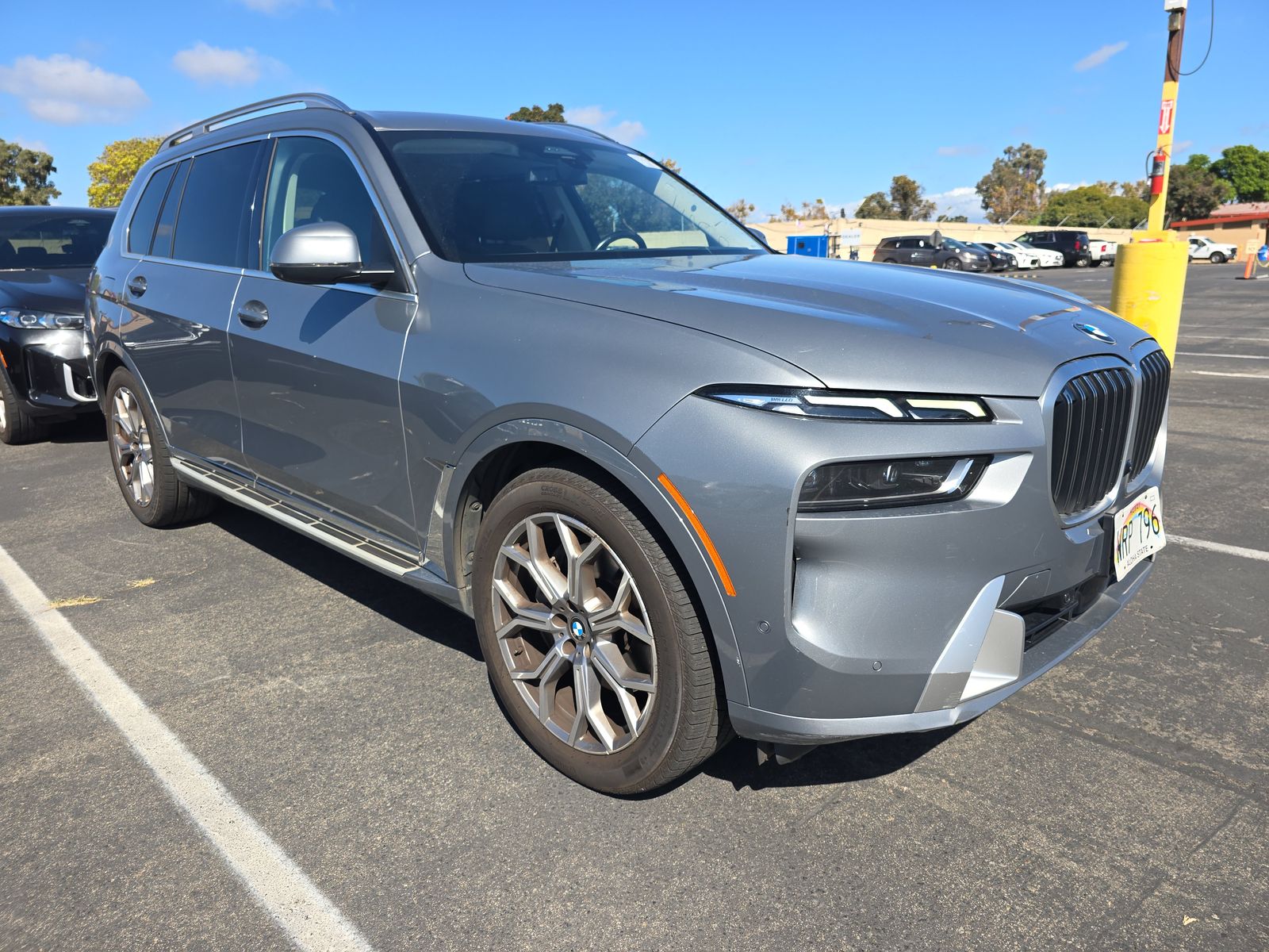 2023 BMW X7 xDrive40i AWD