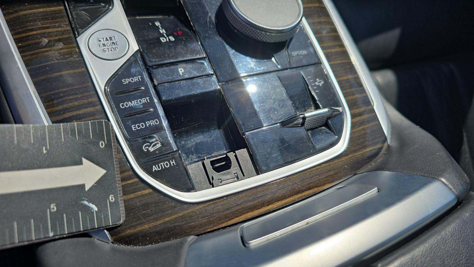 2023 BMW X7 xDrive40i AWD