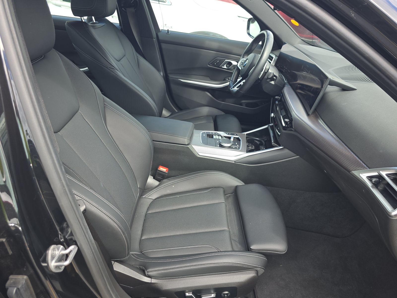 2025 BMW 3 Series 330i xDrive AWD