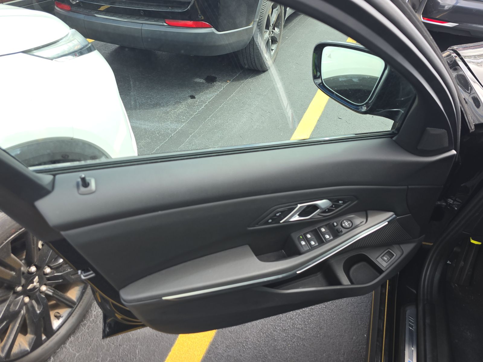 2025 BMW 3 Series 330i xDrive AWD