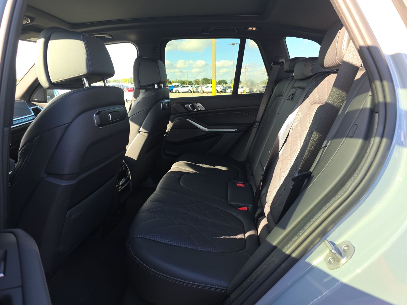 2025 BMW X5 xDrive40i AWD