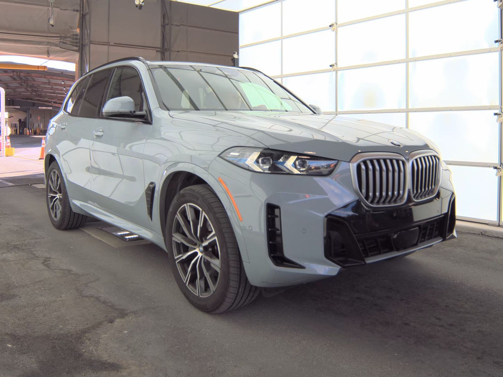 2025 BMW X5 xDrive40i AWD