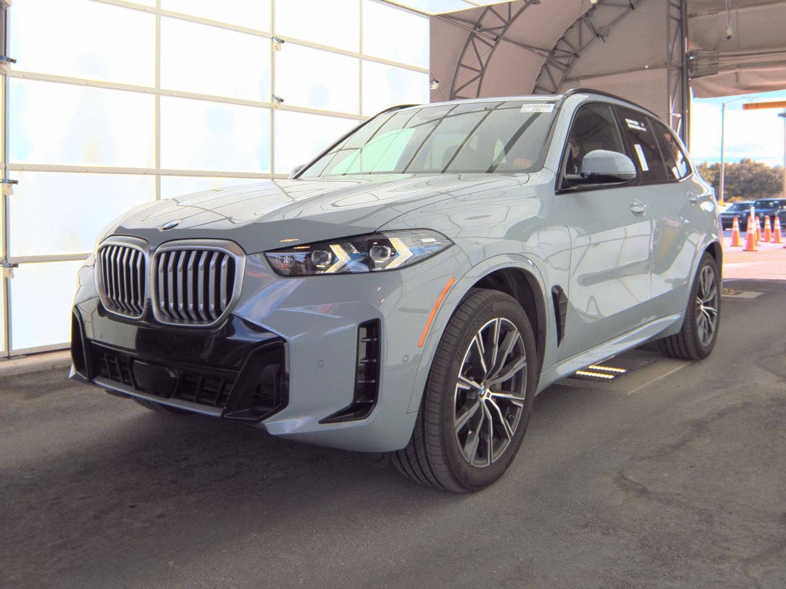 2025 BMW X5 xDrive40i AWD