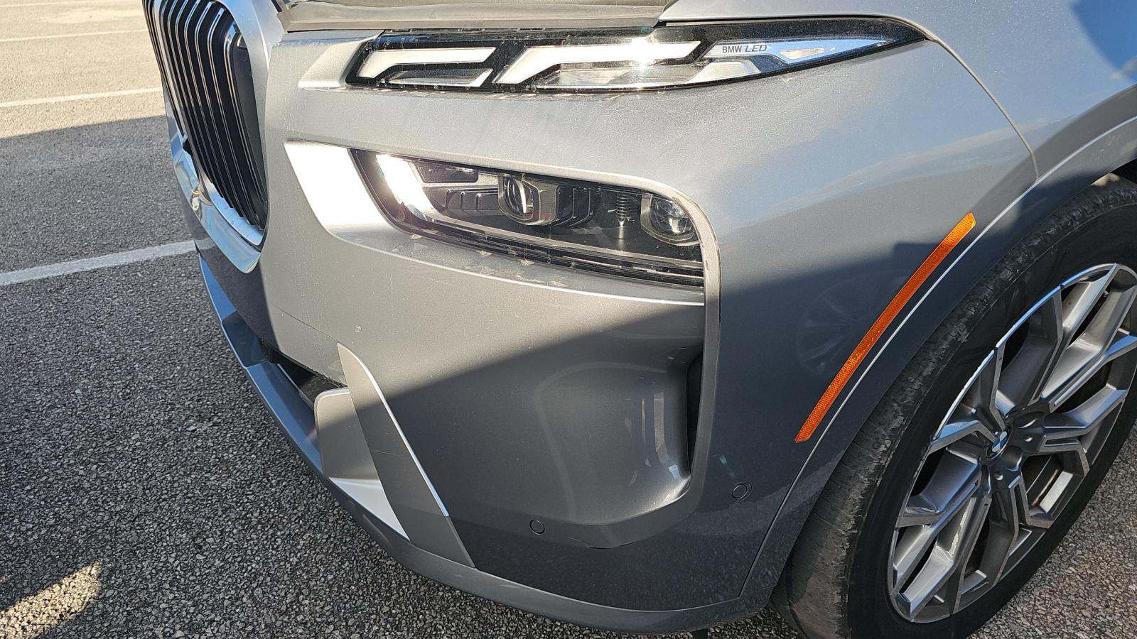 2025 BMW X7 xDrive40i AWD