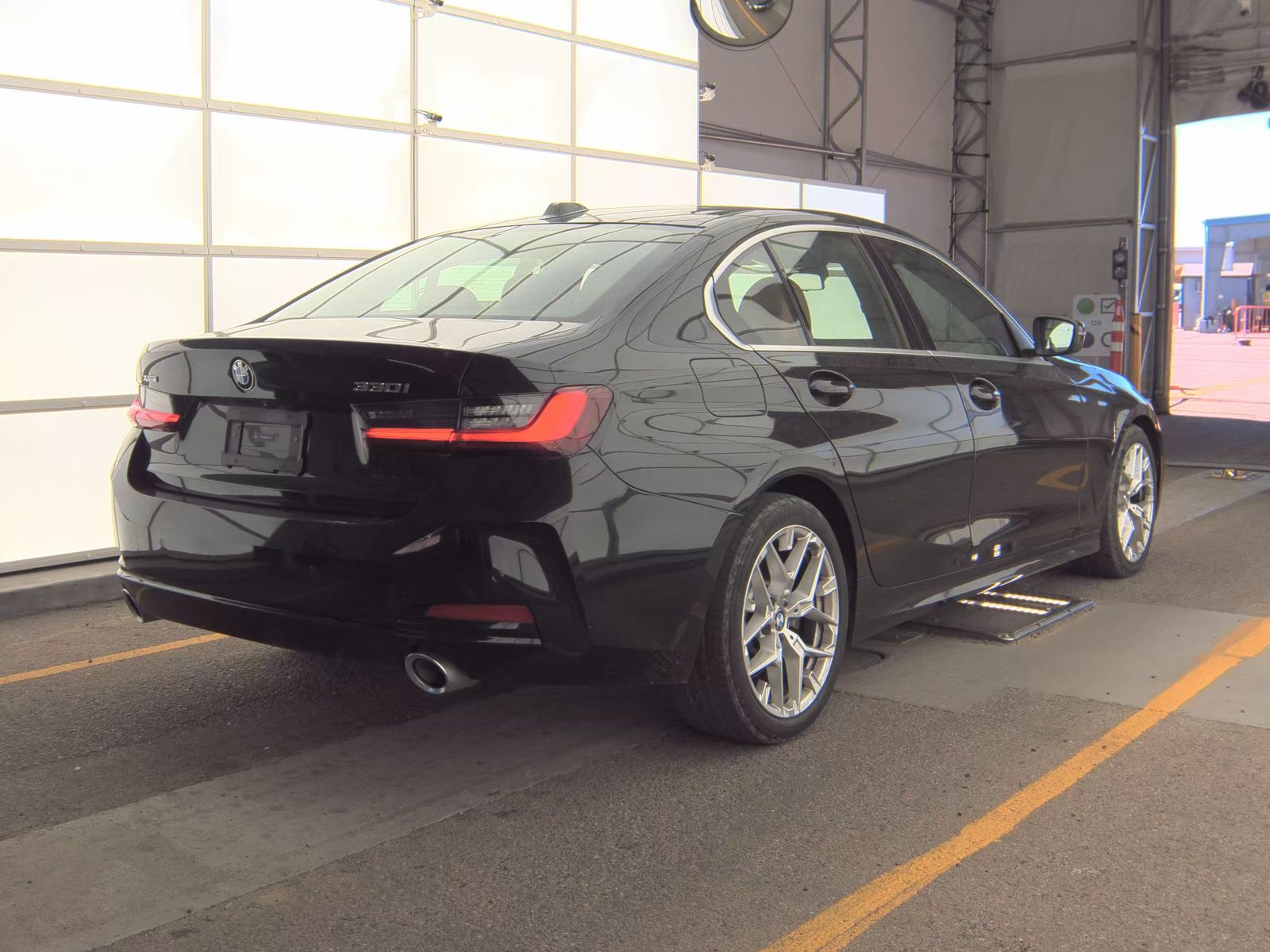 2025 BMW 3 Series 330i xDrive AWD