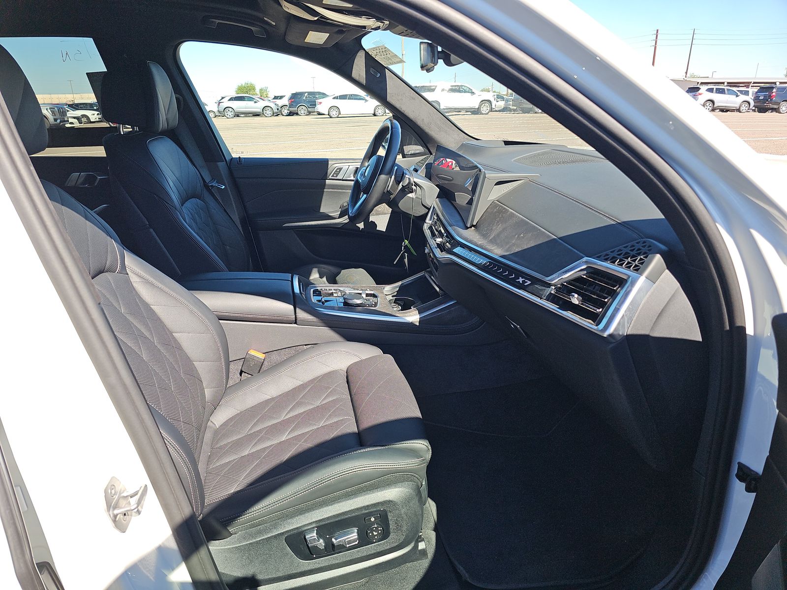 2025 BMW X7 xDrive40i AWD