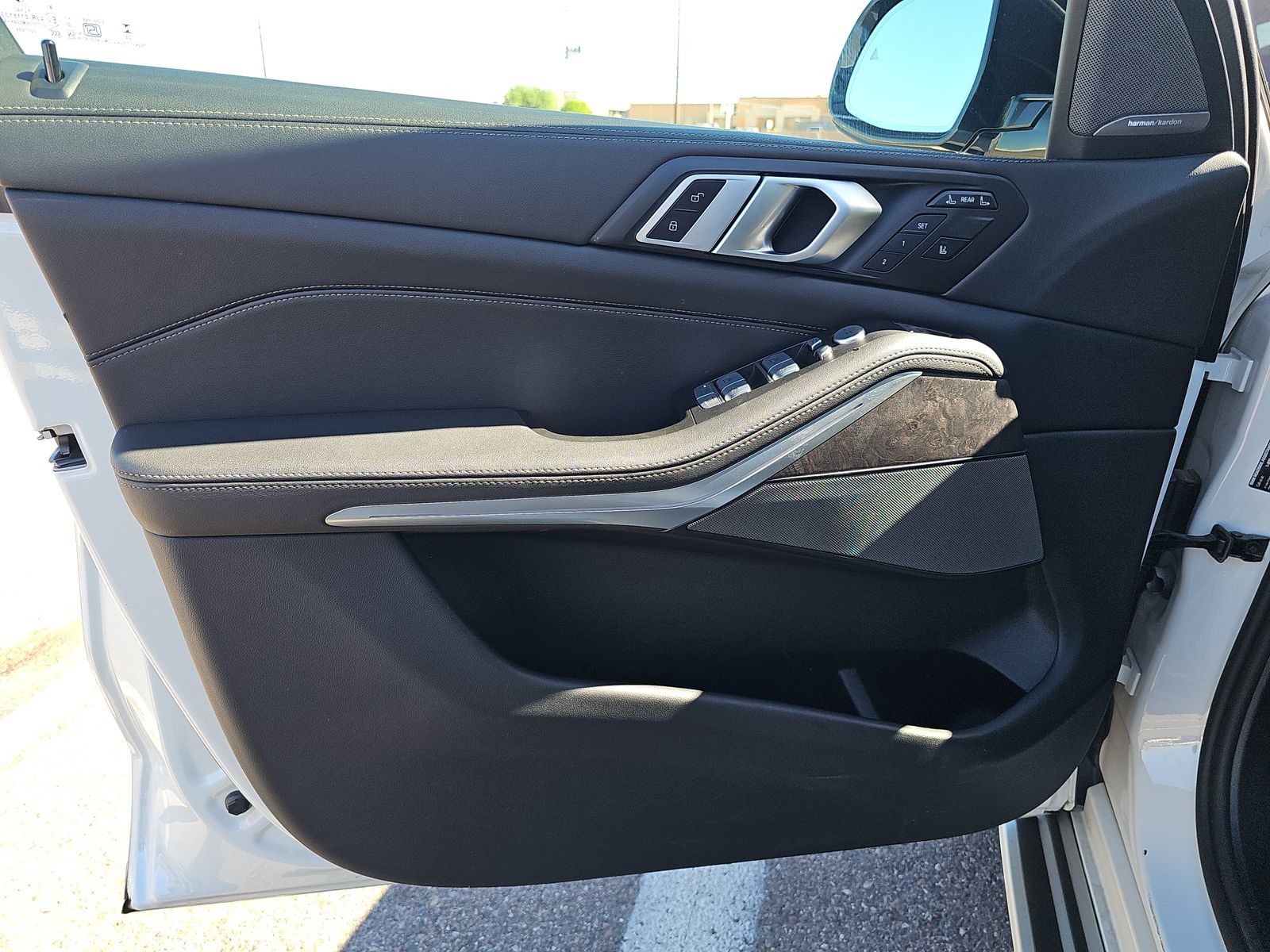 2025 BMW X7 xDrive40i AWD