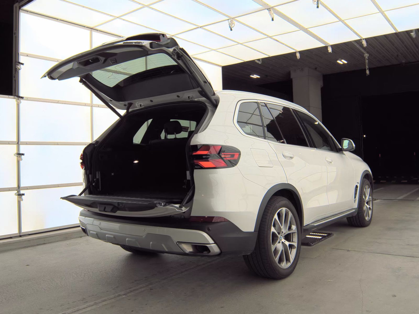 2025 BMW X5 xDrive40i AWD
