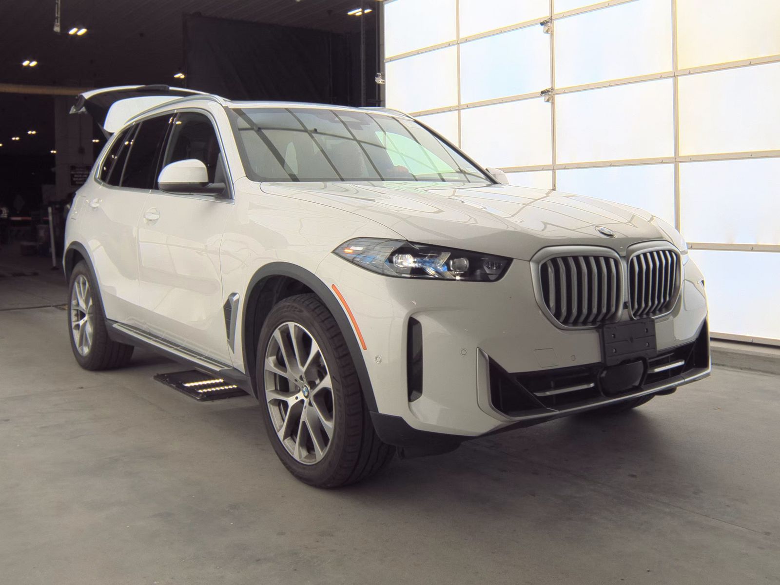 2025 BMW X5 xDrive40i AWD