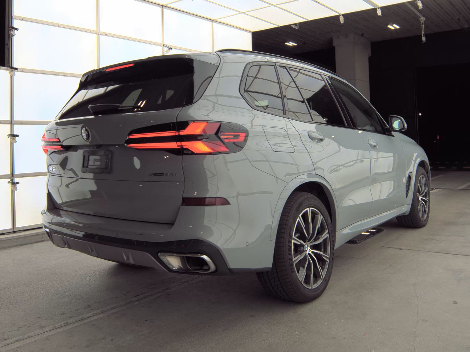 2025 BMW X5 xDrive40i AWD