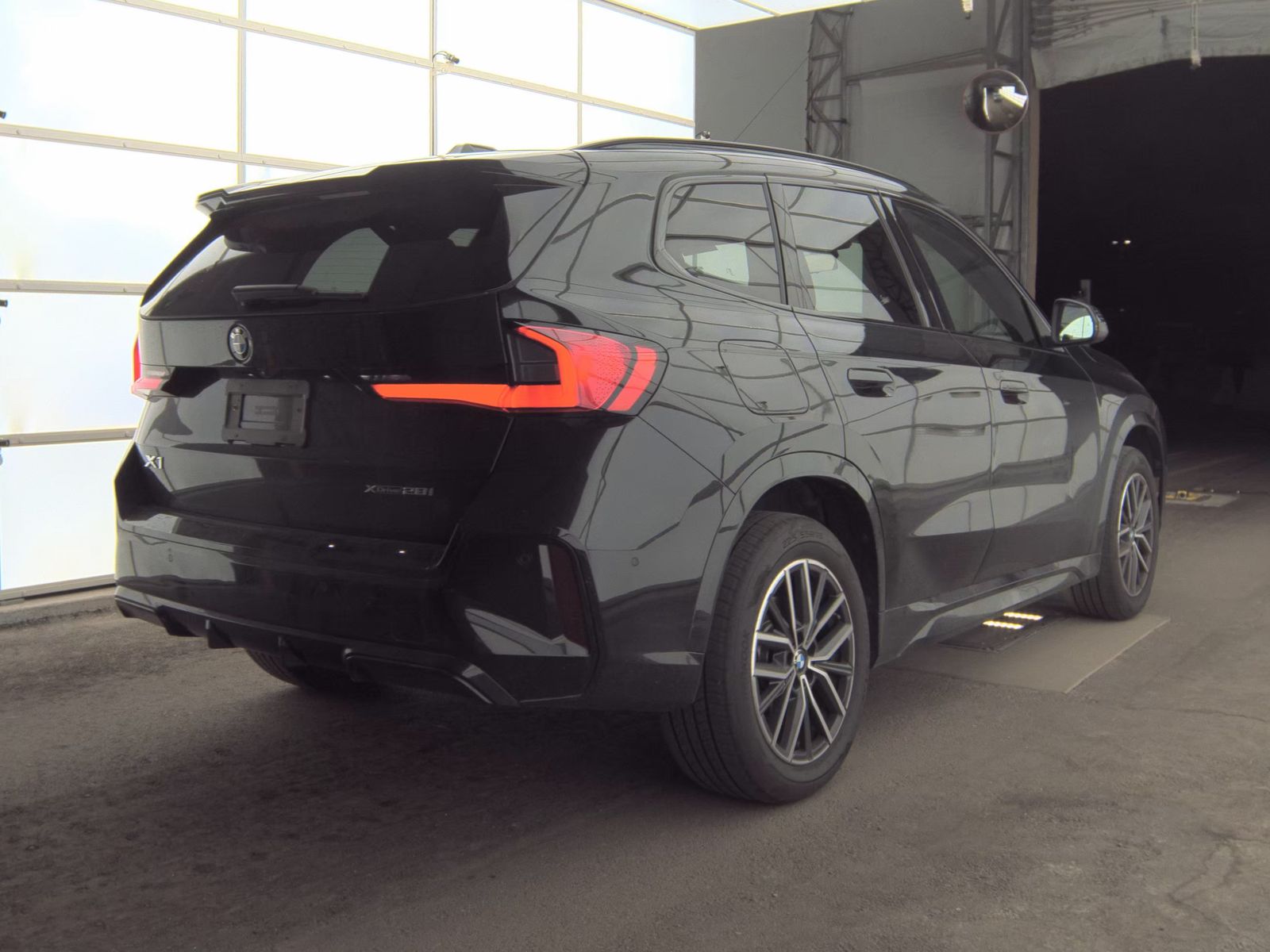 2025 BMW X1 xDrive28i AWD