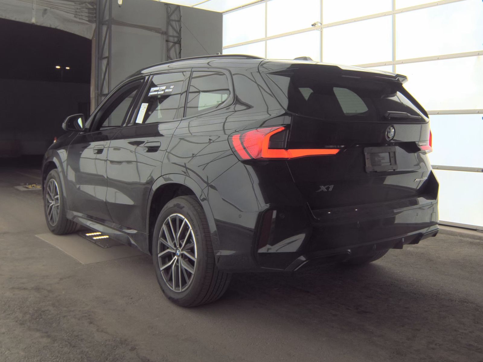 2025 BMW X1 xDrive28i AWD