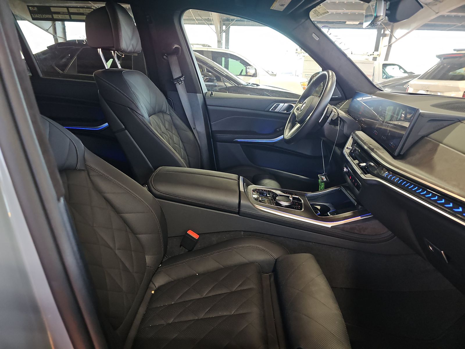 2025 BMW X7 xDrive40i AWD