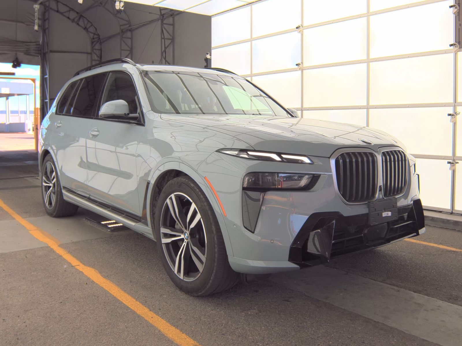 2025 BMW X7 xDrive40i AWD