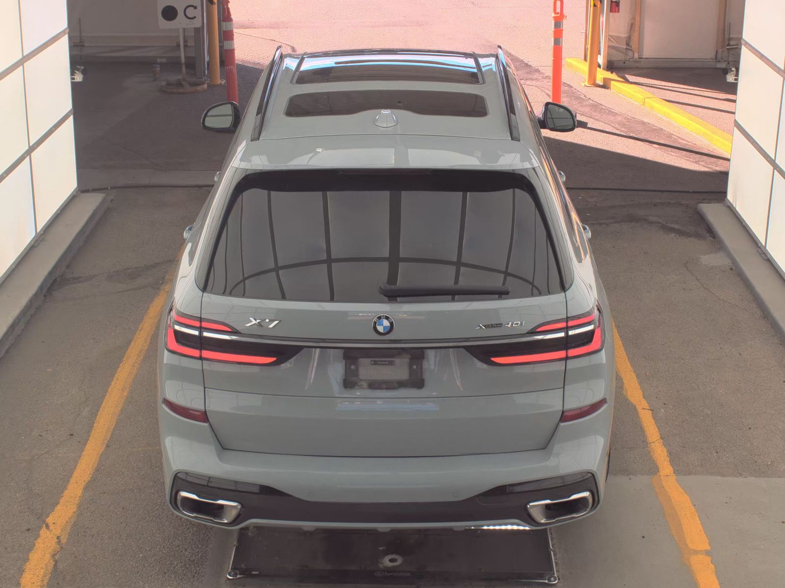 2025 BMW X7 xDrive40i AWD