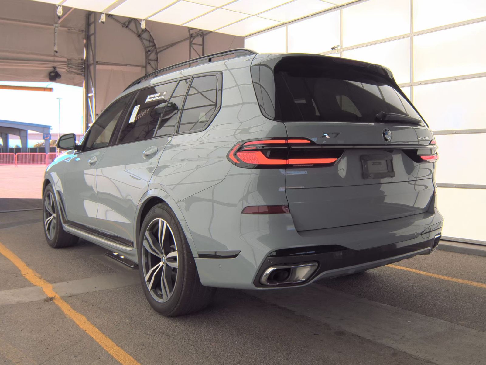 2025 BMW X7 xDrive40i AWD