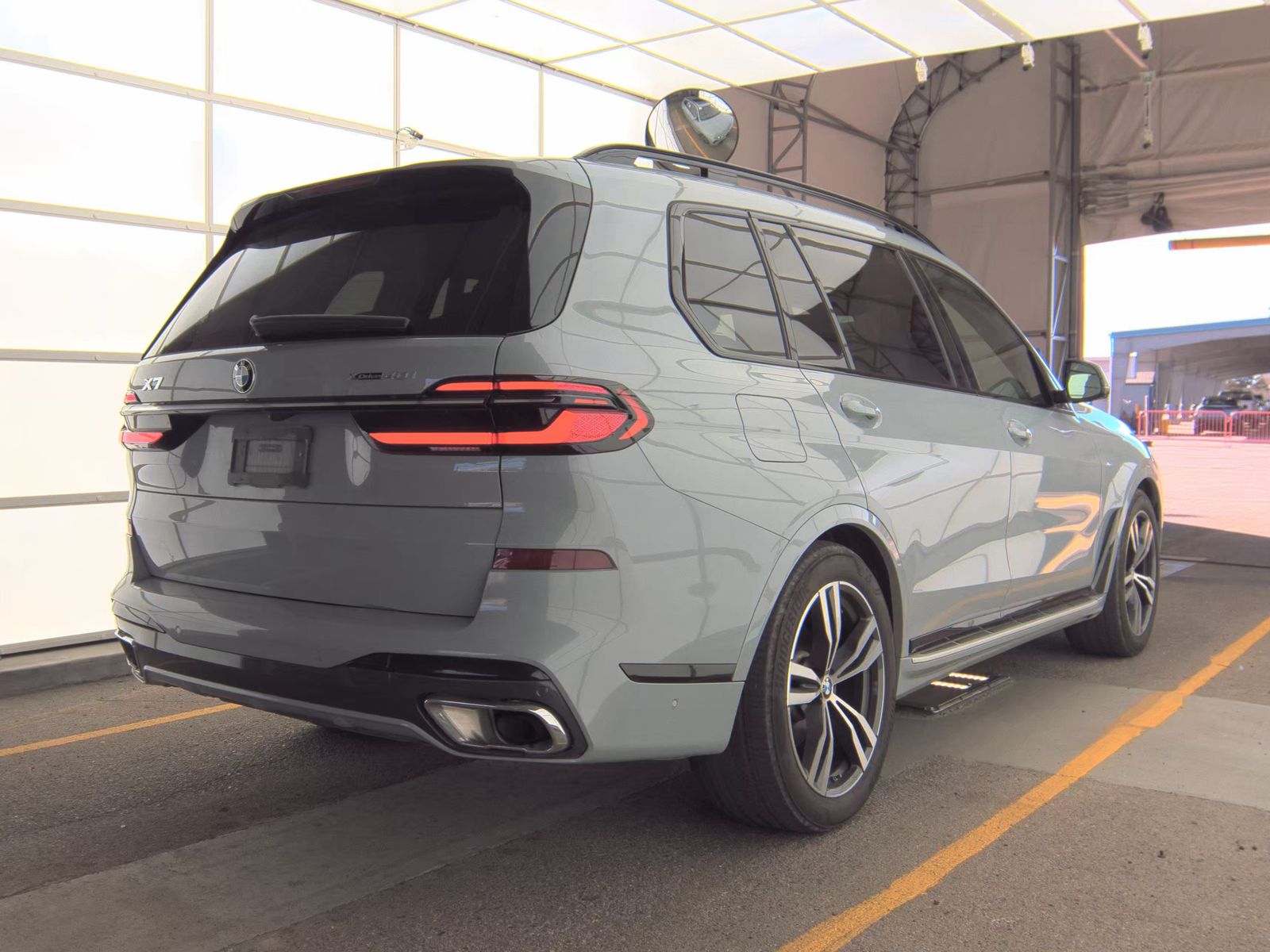 2025 BMW X7 xDrive40i AWD