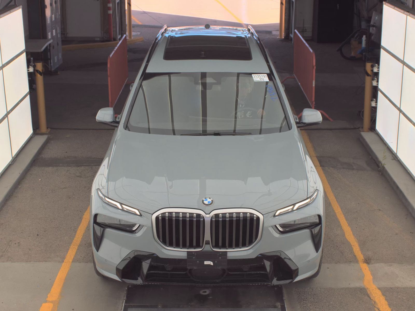 2025 BMW X7 xDrive40i AWD