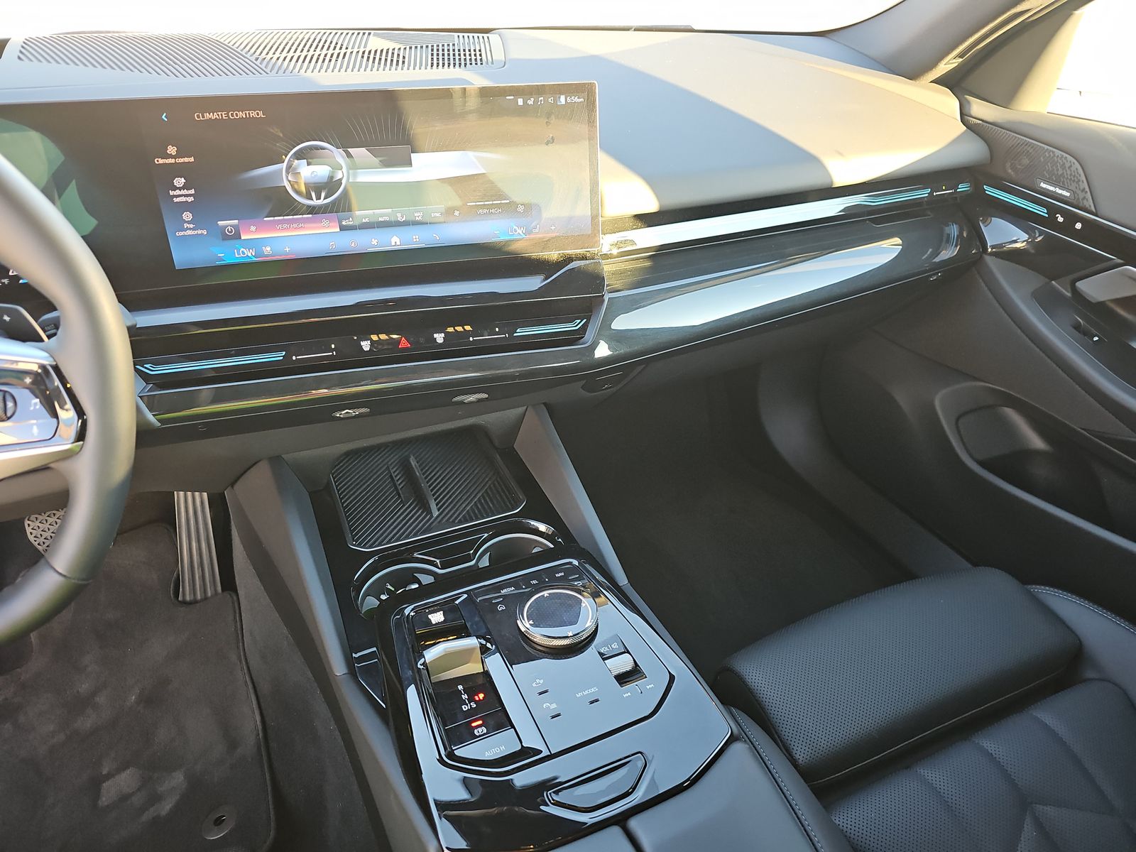 2025 BMW 5 Series 530i xDrive AWD